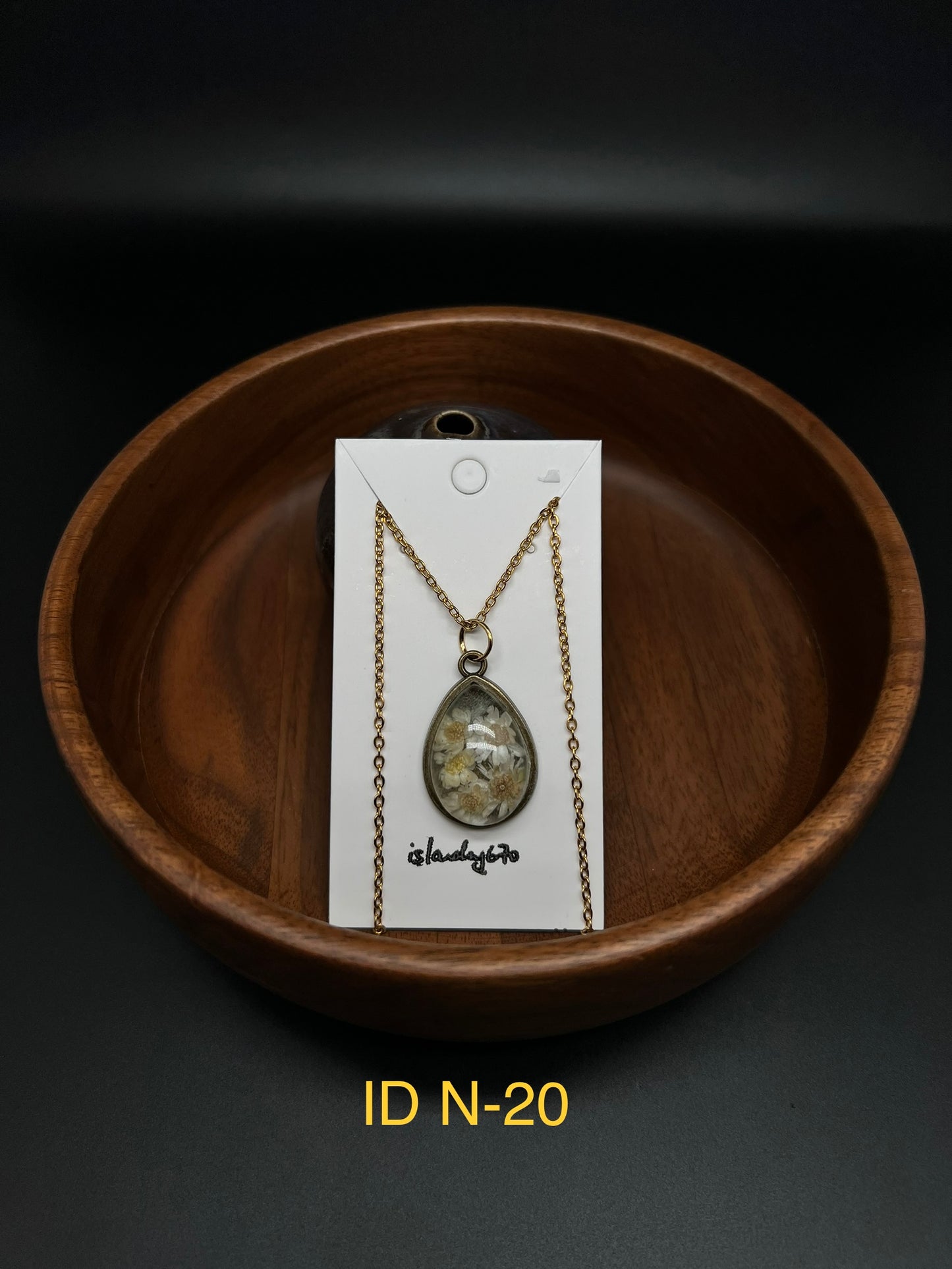 Island Dry Necklace